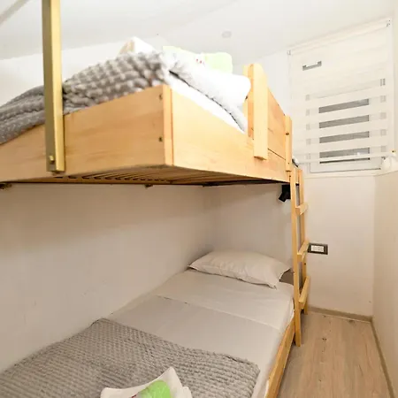 New, Close To The With Terrace, Grill, Parking, 2-rooms * Trogir