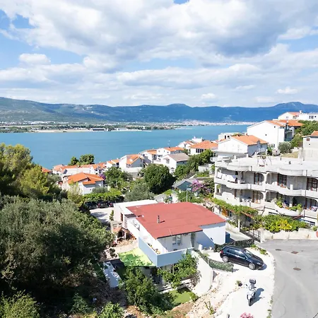 New, Close To The With Terrace, Grill, Parking, 2-rooms * Trogir