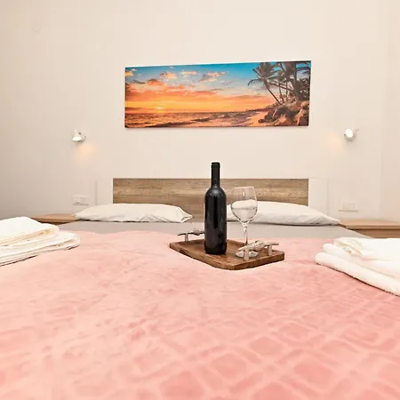 Daire New, Close To The With Terrace, Grill, Parking, 2-rooms *