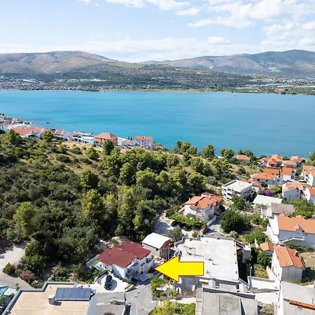 Daire New, Close To The With Terrace, Grill, Parking, 2-rooms